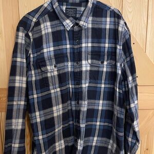 American Eagle Outfitters Men's Blue Plaid Shirt